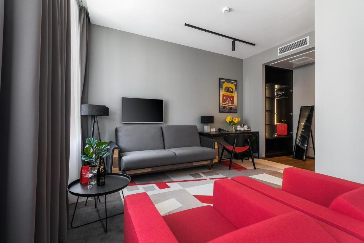 Dada Premium Aparthotel كراكوفيا المظهر الخارجي الصورة