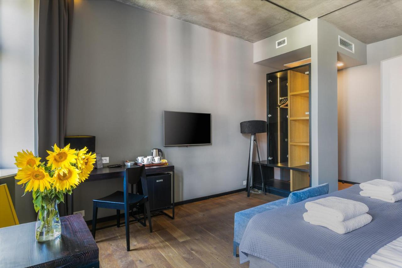 Dada Premium Aparthotel كراكوفيا المظهر الخارجي الصورة