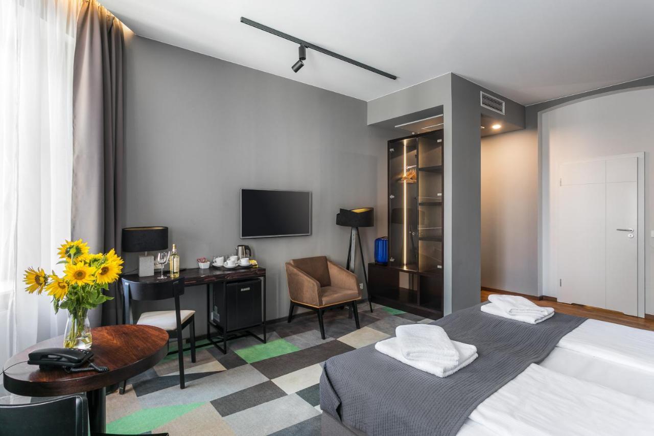 Dada Premium Aparthotel كراكوفيا المظهر الخارجي الصورة